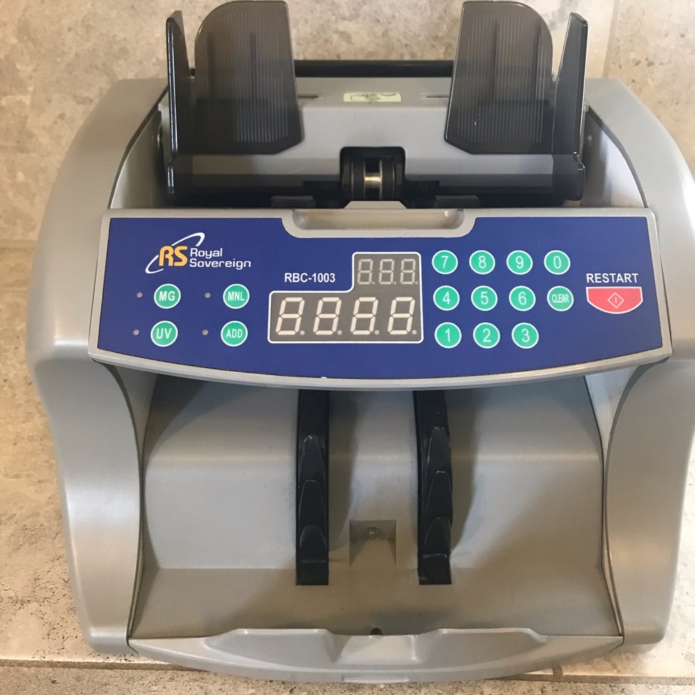 Royal Sovereign Front Loading Cash Counter